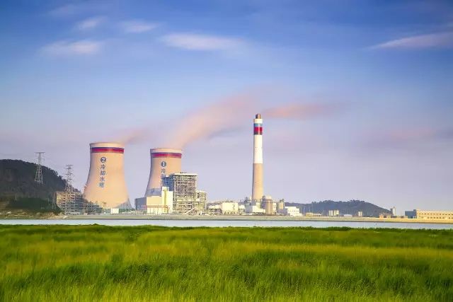 2015年4月17日---燃?xì)獍l(fā)電機組項目第七批中性點出線柜+中性點接地電阻柜發(fā)貨！